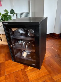 （分類：）位於 。 由 anakin1 提交（商品編號 1151830996，圖片 1）。簡介： 。