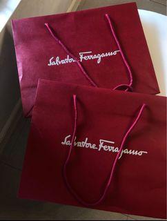 salvatore ferragamo paper bolsa