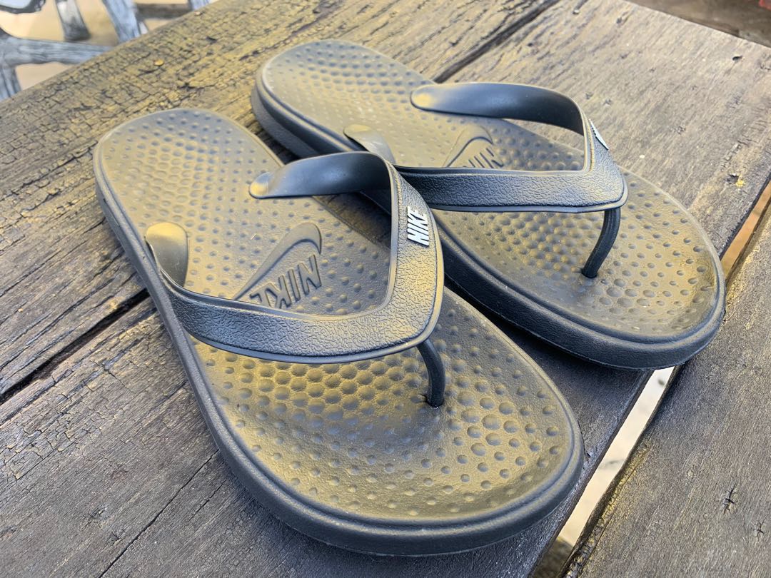 Nike solay thong hotsell