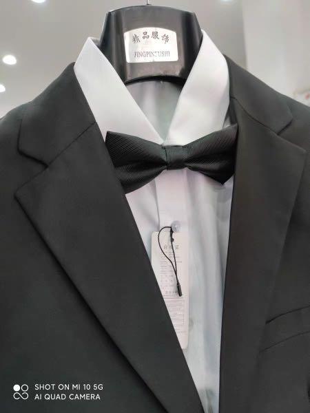 Solid Bow Tie (Category: Others) located in Georgetown. Submitted by weiling__22 (Listing ID 1151968188, Image 1). Description: .