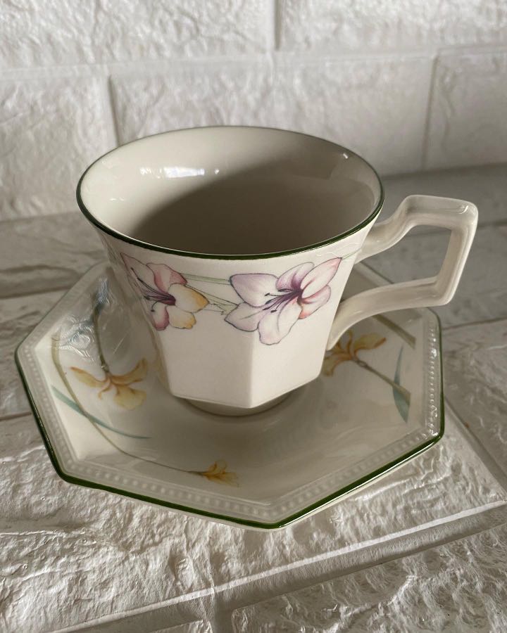 Johnson brothers on sale tea cups