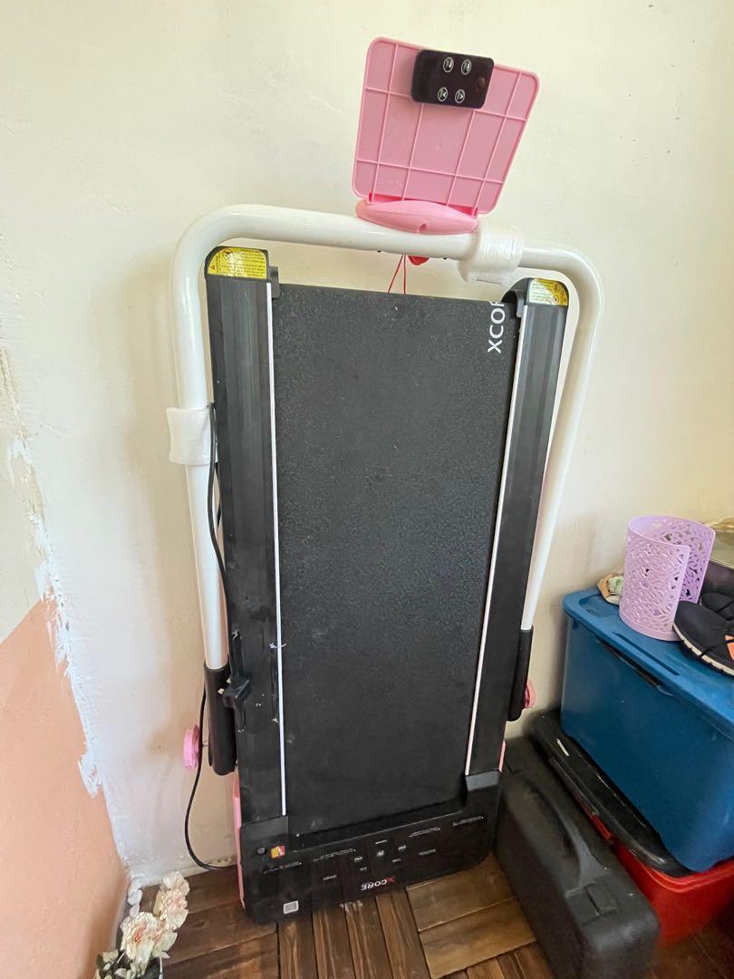 Treadmill xcore elisa, Sports Equipment, Exercise & Fitness, Cardio