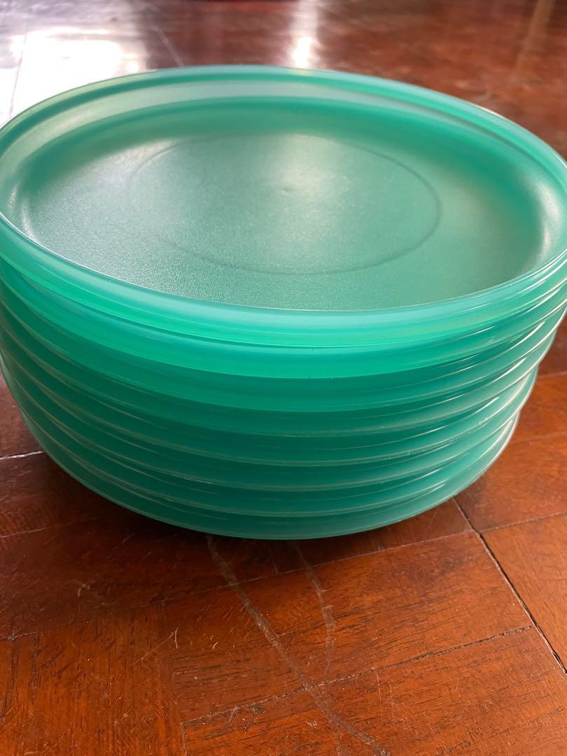 Tupperware dining plates (Category: Dinnerware & Cutlery) located in Pasig City. Submitted by 2701eseer (Listing ID 1151867796, Image 2). Description: P150 each Fixed price Buy 6pcs get 1 free-P900 Buy 12pcs get 2 free-P1800 MOP- Gcash/ BDO Grab/ Lalamove/ Gogo Express Shipping fee not included.