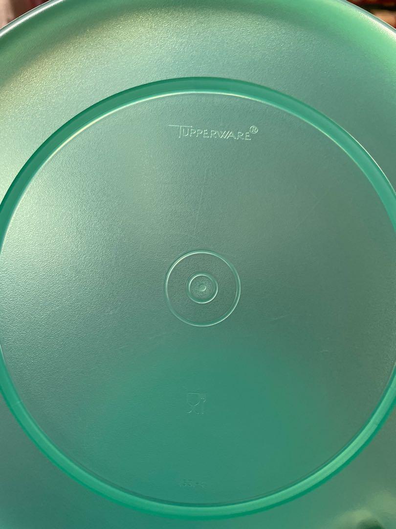 Tupperware dining plates (Category: Dinnerware & Cutlery) located in Pasig City. Submitted by 2701eseer (Listing ID 1151867796, Image 3). Description: P150 each Fixed price Buy 6pcs get 1 free-P900 Buy 12pcs get 2 free-P1800 MOP- Gcash/ BDO Grab/ Lalamove/ Gogo Express Shipping fee not included.
