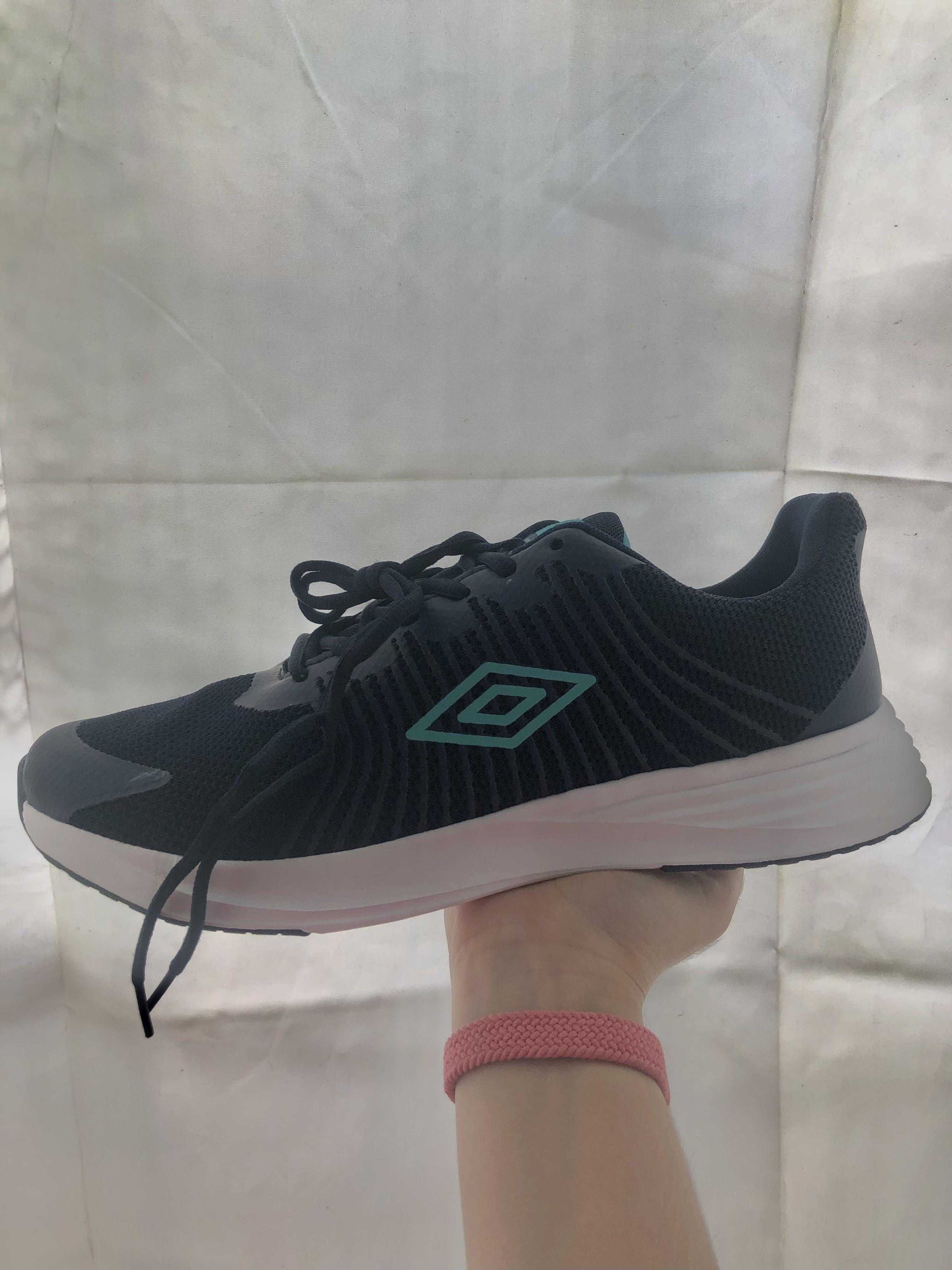 Umbro running 2025 shoes price