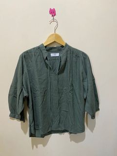 (Kategori: ) berada di . Dikirim oleh basic.preloveds (ID iklan 1151991756, Gambar 1). Deskripsi: .