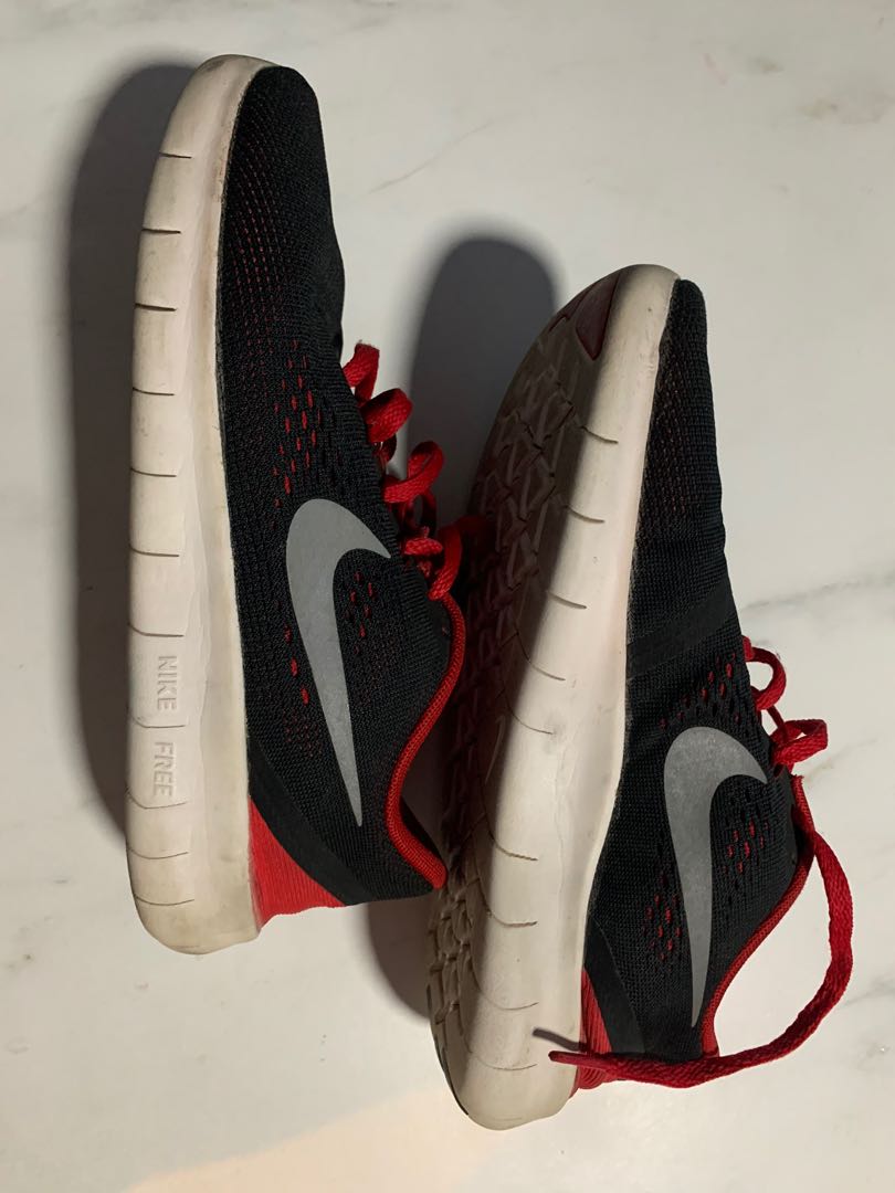 Buy used on sale nike shoes