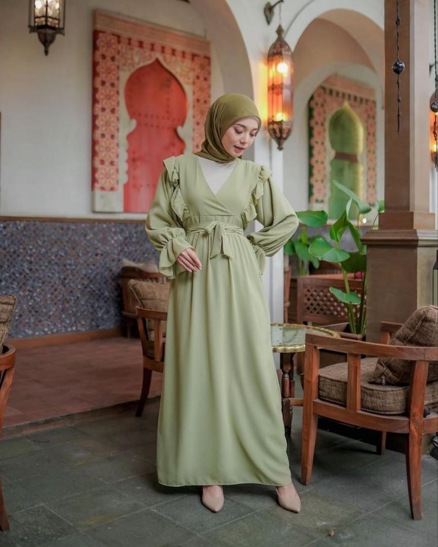 Full sleeve discount gowns with hijab