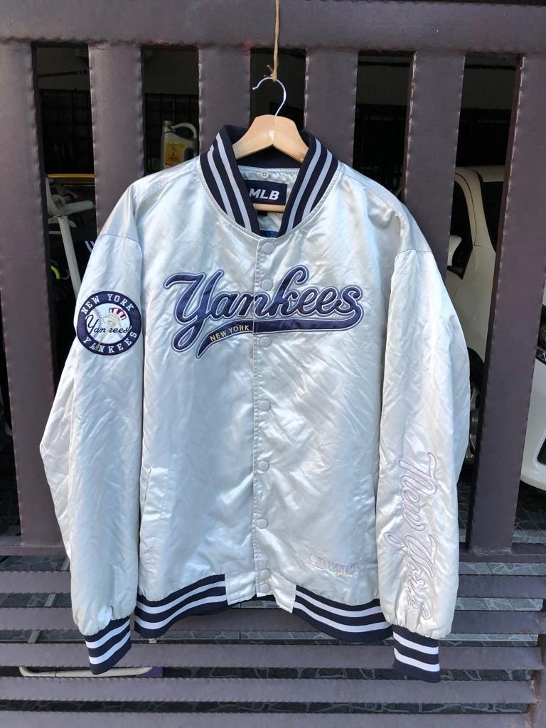 Varsity jacket MLB on Carousell