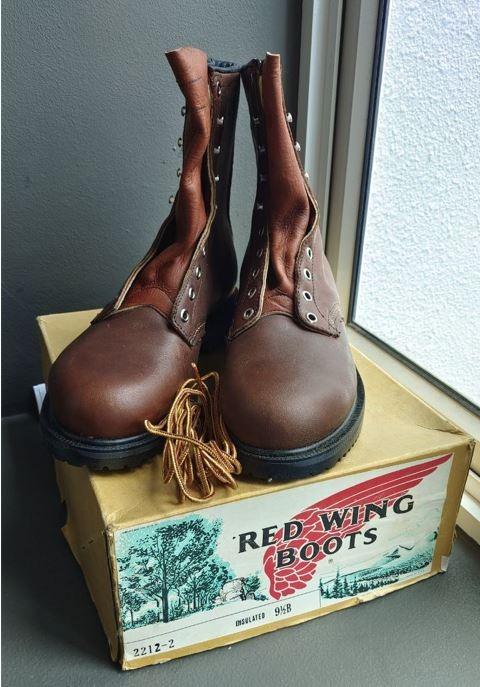 Vintage Red Wing safety boots NOS with box 9.5B narrow