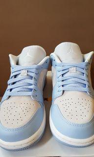 WMNS Air Jordan 1 Low
