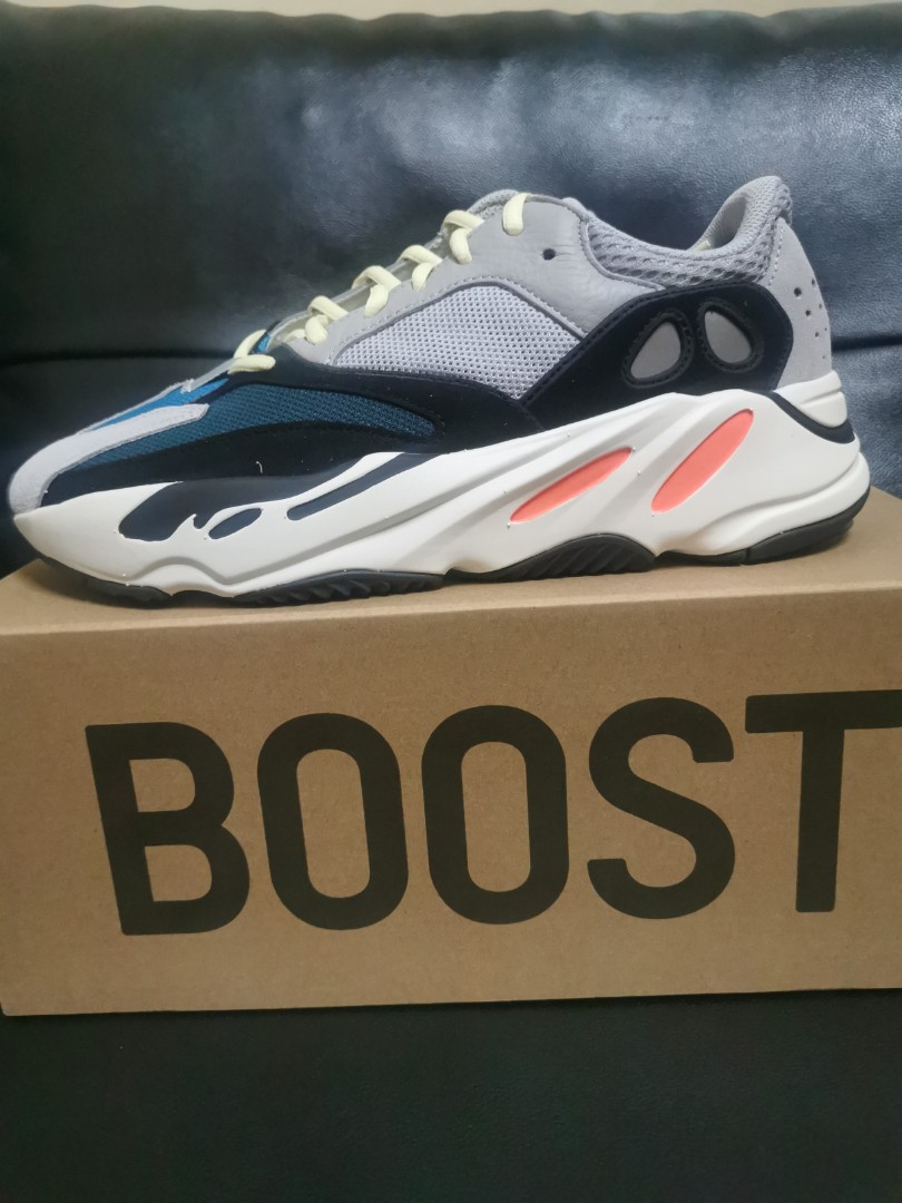 yeezy 700 wave runner size 13