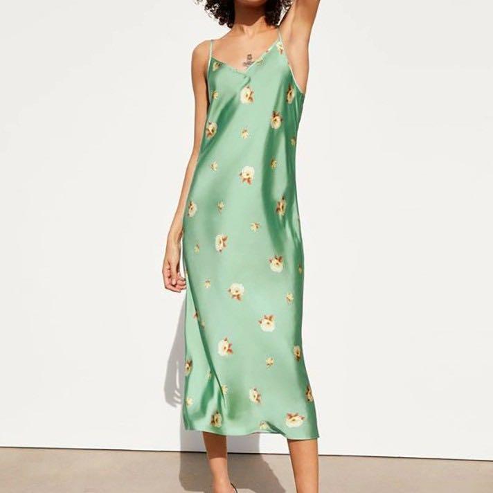 zara green satin floral midi dress xs, Women's Fashion, Dresses u0026 Sets,  Dresses on Carousell