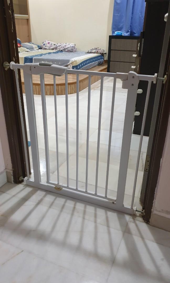 2nd hand Baby Safety Gate