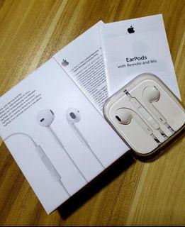 Apple earpods jack 3.5mm earphones with box and manual warranty papers