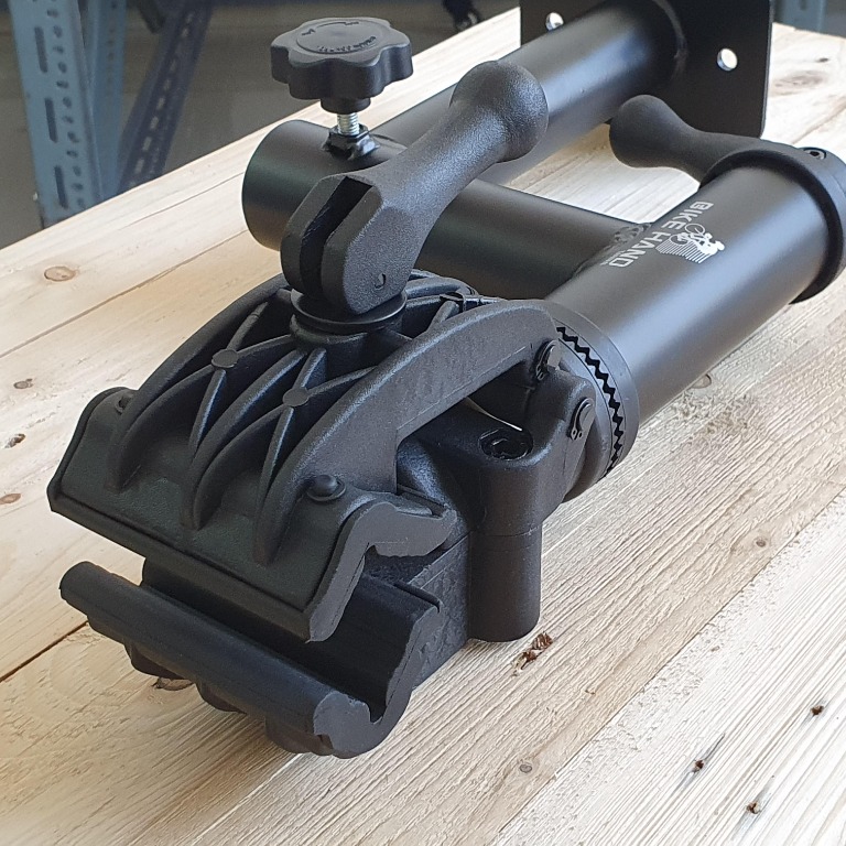 Bikehand wall mount outlet