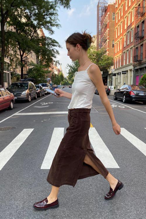 Brandy melville corduroy hot sale skirt review