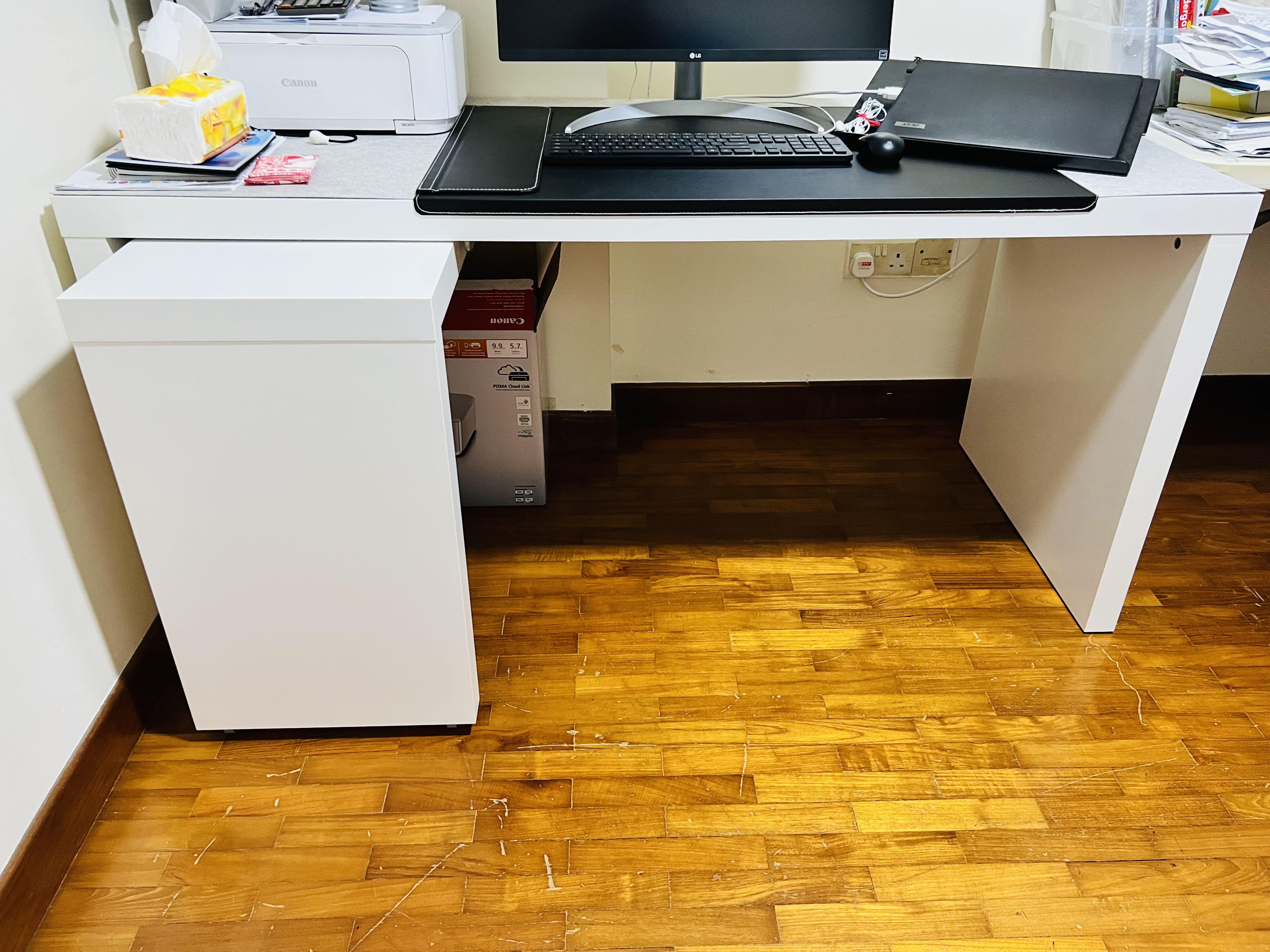 Desk with shop pull out panel