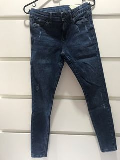(Category: ) located in . Submitted by blossom_thrift (Listing ID 1146806907, Image 1). Description: .