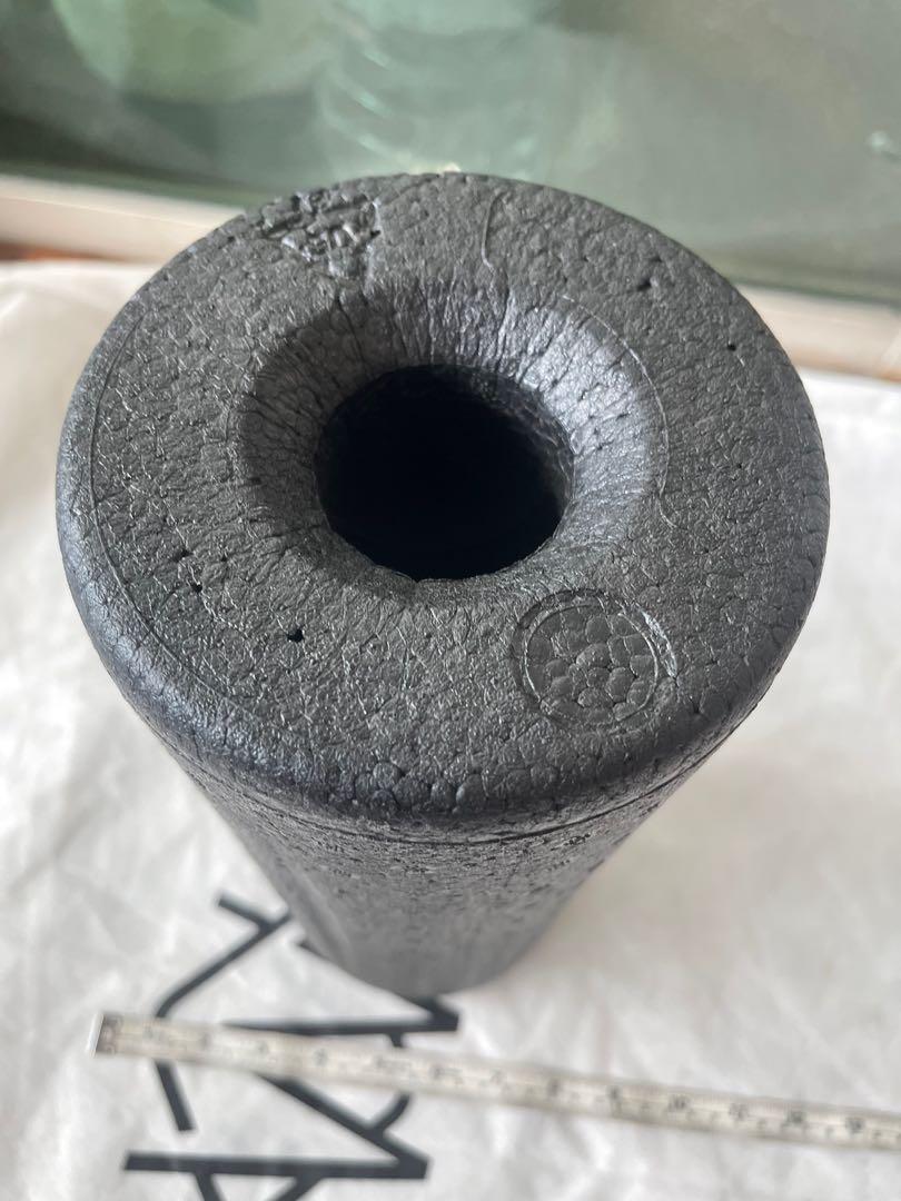 Fascia muscle massging foam roller (Category: Massage Devices) located in Mandaluyong City. Submitted by disney101618 (Listing ID 1146791919, Image 2). Description: Very light material and durable.