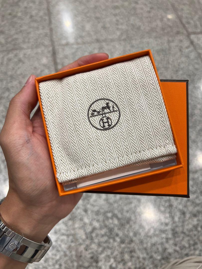 (Rtp $2.5k) Hermes H Tag Phone Case with Strap Gold