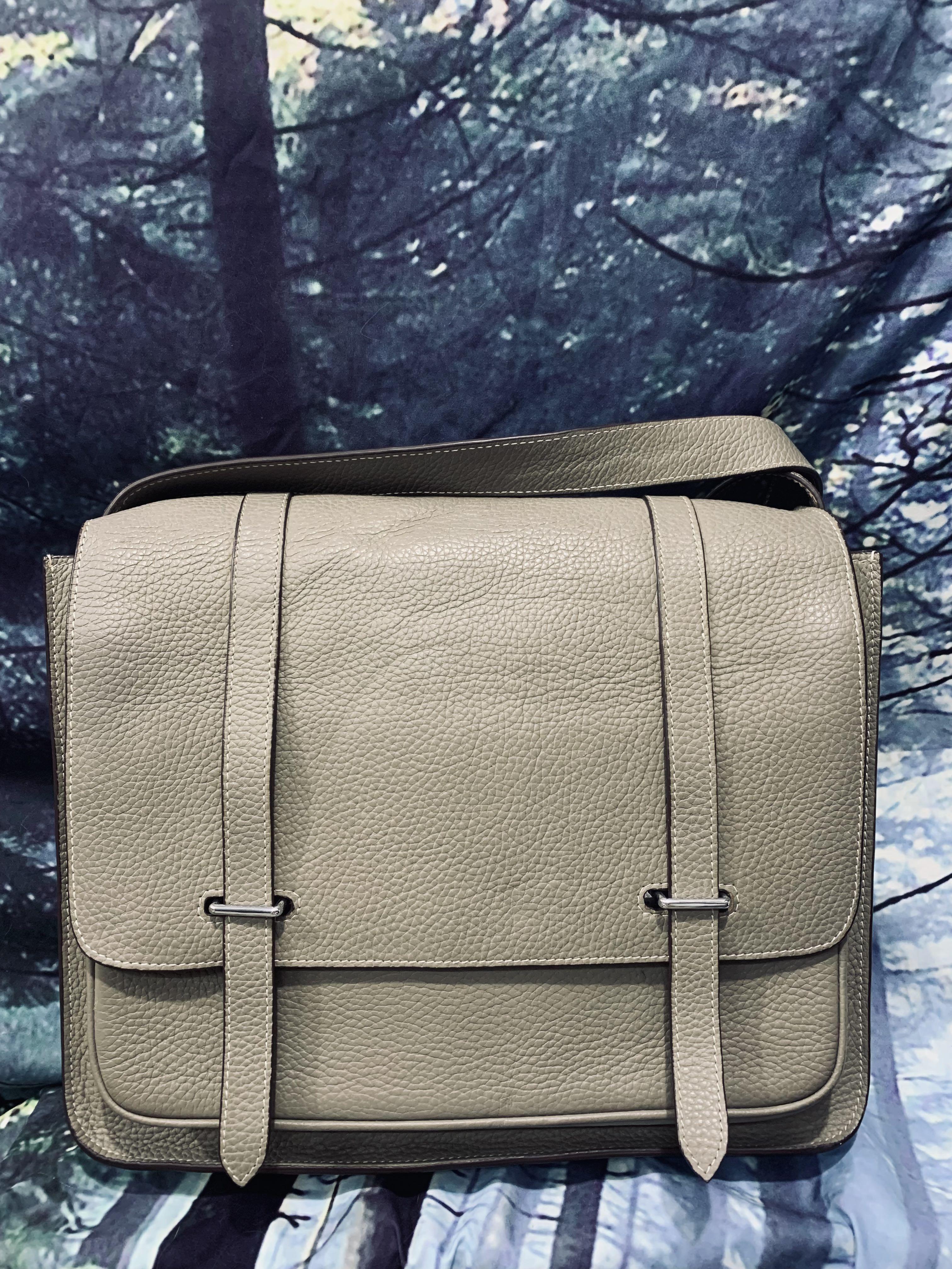 Messenger store bag hermes