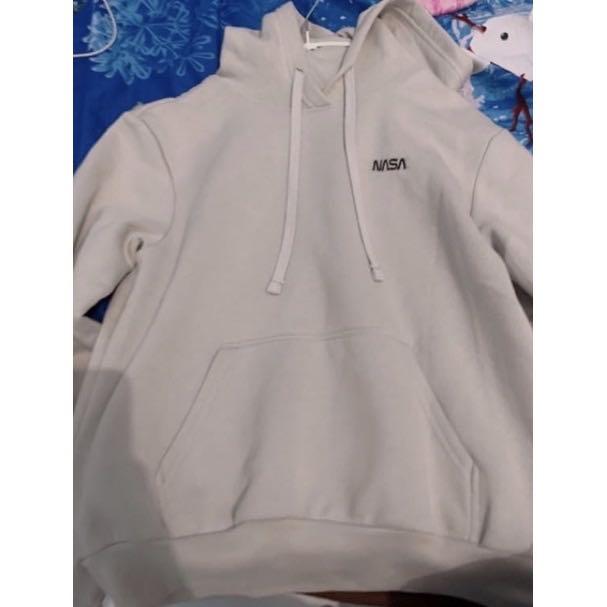 H&M Hoodie Nasa cream khaki beige oversize original store, Fesyen