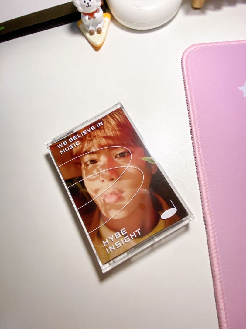 Hybe Insight What Was Included Hybe Insight set pc, Hobbies & Toys, Memorabilia & Collectibles, K-Wave ...