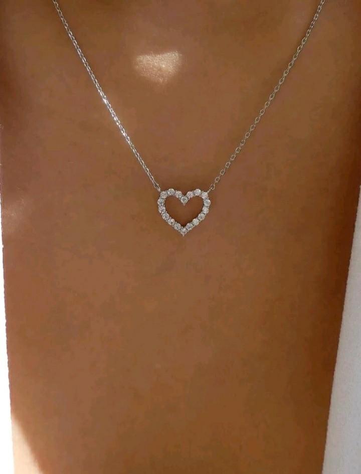 Nice necklaces for girlfriend on sale