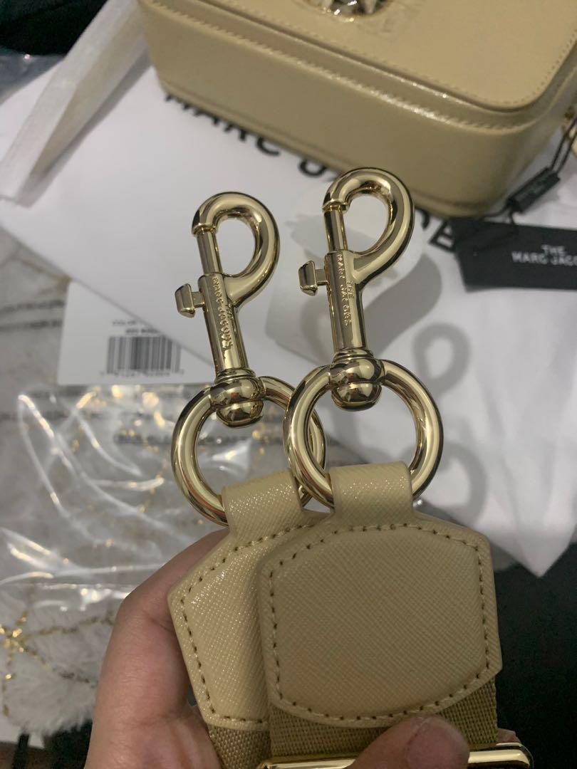 Marc Jacobs Snapshot DTM Khaki, Luxury, Bags & Wallets on Carousell