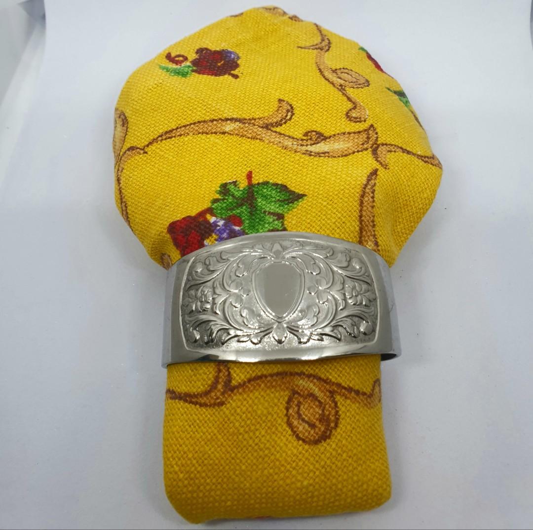 NAPKIN RING - Vintage (Category: Towels, Napkins & Holders) located in Rodriguez. Submitted by grace4marl (Listing ID 1146866039, Image 2). Description: ● INOX 13-19 mm ● Good corrosion- resistant steel (CRES) ● Elaborate design ● Good condition ● Vintage, Italy *Napkin is for demo only..