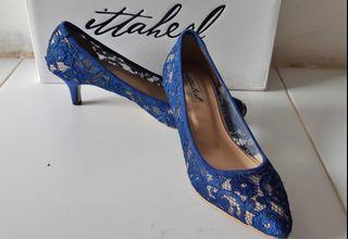 NEW!! Ittaherl Navy Kitten Heels