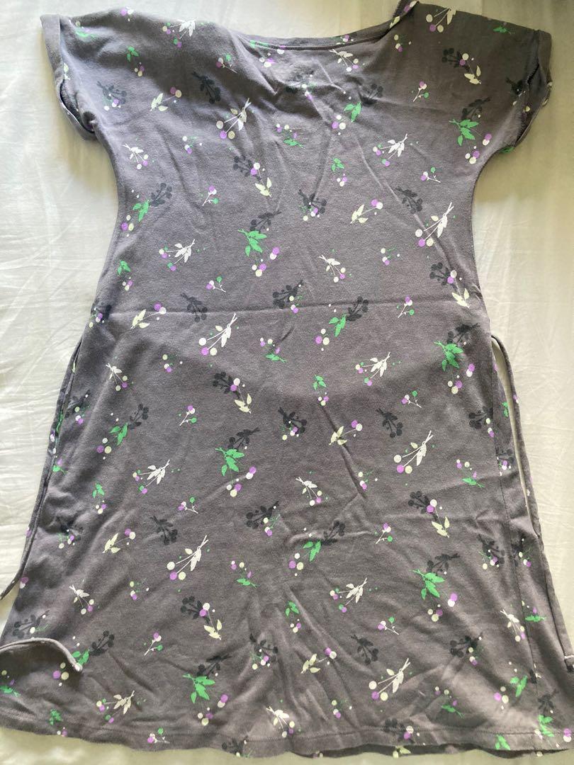 Old Navy floral day dress (Category: Babies & Kids Fashion) located in San Juan City. Submitted by ohdeedoh (Listing ID 1146779657, Image 2). Description: Cotton soft everyday play dress Size M (8) Excellent condition Bought in US.