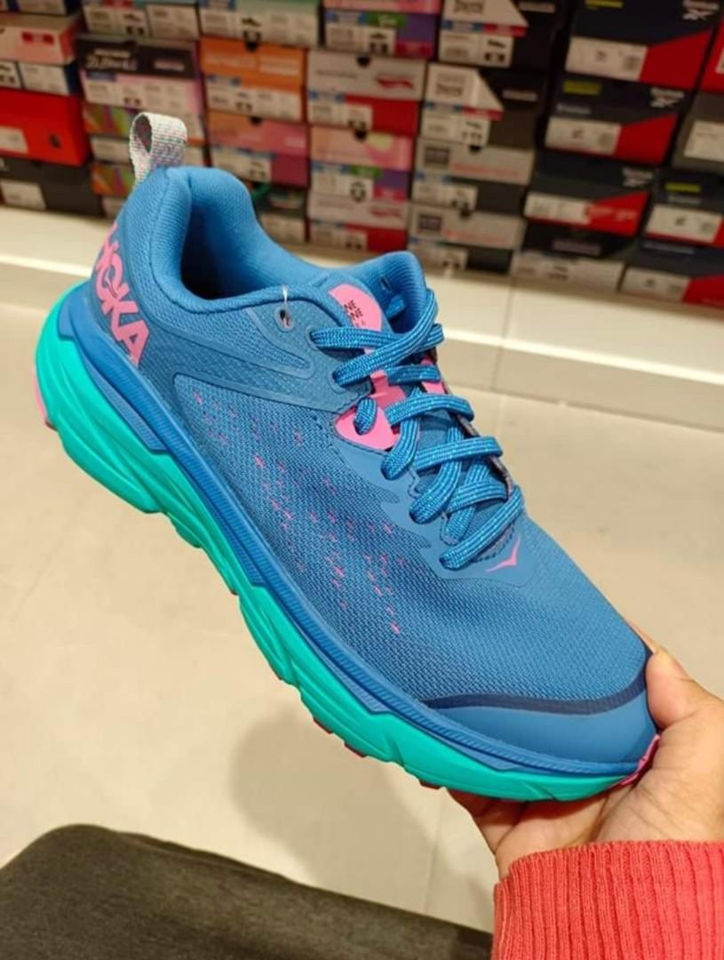 running shoes hoka mens