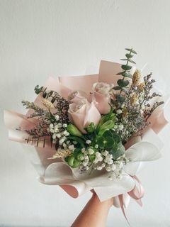 Flower bouquet 