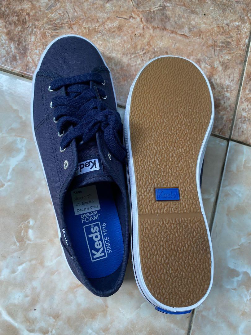 keds kickstart core canvas