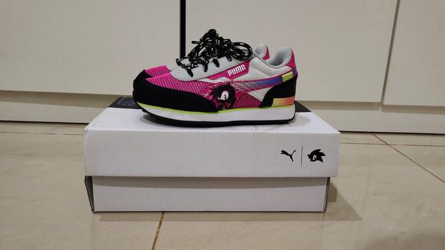 Sepatu Puma Sega Future Rider SG anak pink, Bayi \u0026 Anak, Lainnya di  Carousell