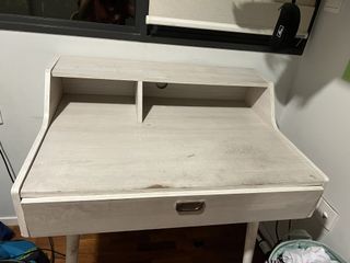 (Category: ) located in . Submitted by aloe789 (Listing ID 1146866963, Image 1). Description: .
