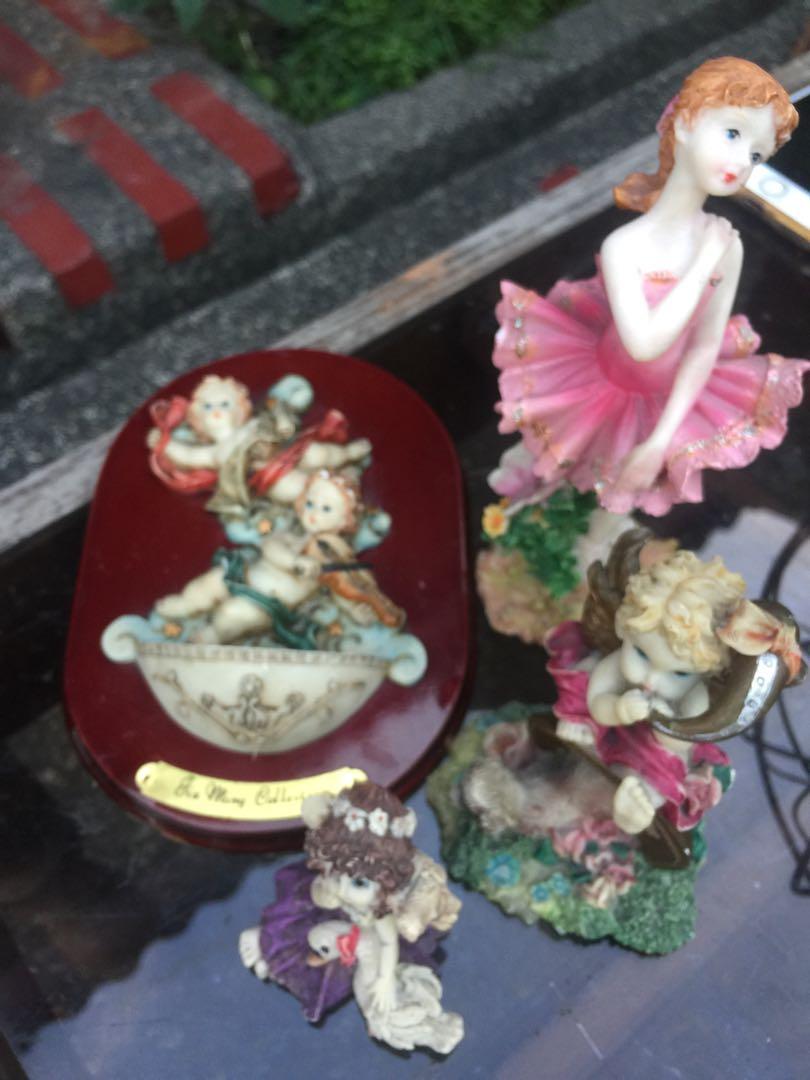 Take All Vintage Angel Display Classic (Category: Vintage Collectibles) located in Quezon City. Submitted by basyangbargain (Listing ID 1146823432, Image 3). Description: Vintage for take classic Angel Display. in good condition. Thnak you .