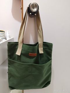 （分類：）位於 。 由 indahbee 提交（商品編號 1146849386，圖片 1）。簡介： 。