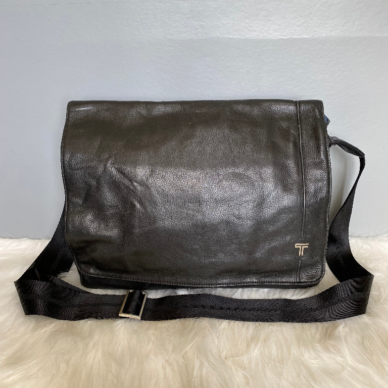 Tumi Black Leather Messenger Bag Men s Fashion Bags Sling Bags