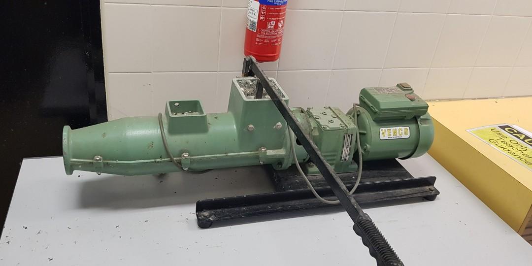 Venco pug mill, Hobbies & Toys, Stationery & Craft, Craft Supplies