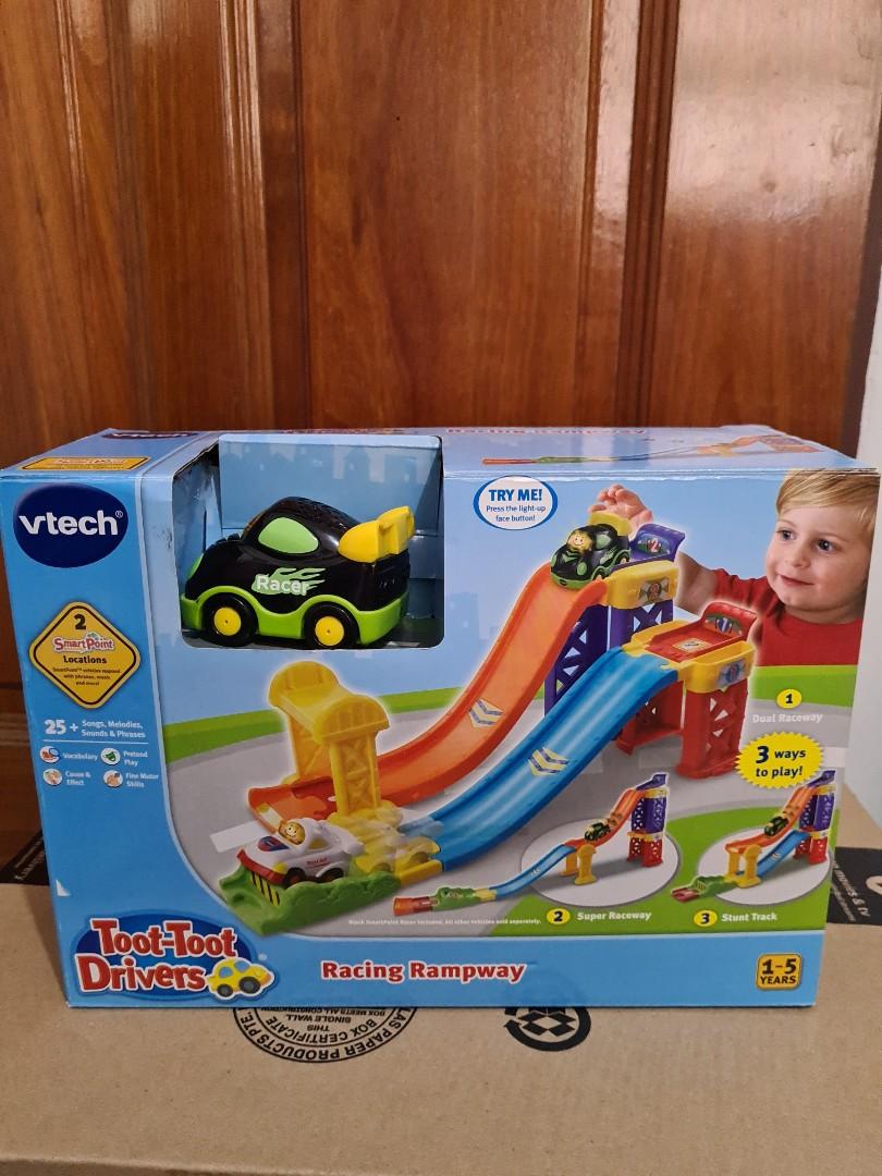 Toot toot drivers racing rampway top