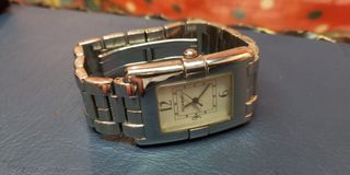 YSL
90%new Watch 手錶 機械機芯 Mechanical movement 存放良好Used - Like New面交時可檢查 Check the product when you meet64210935268483110