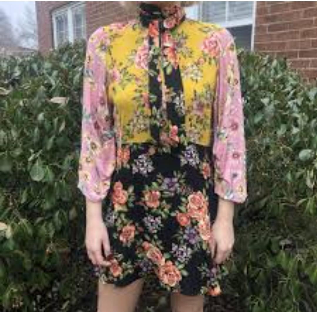Zara flower printed dress (Category: Dresses) located in Makati City. Submitted by loooved (Listing ID 1128228349, Image 2). Description: SELLING REALLY LOW! UP FOR GRABS! no flaws in very good condition original price was 4k+ size small but fits a medium frame.