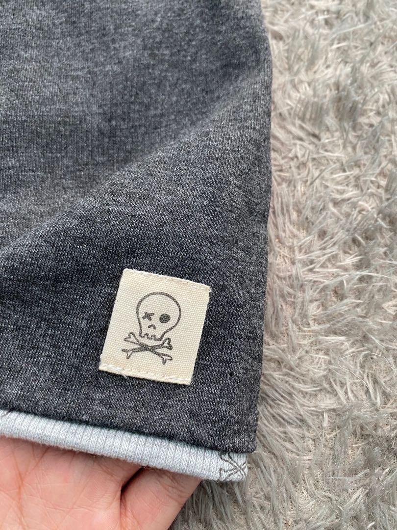 ZARA RIBBED SKULL PRINT BEANIE HAT 