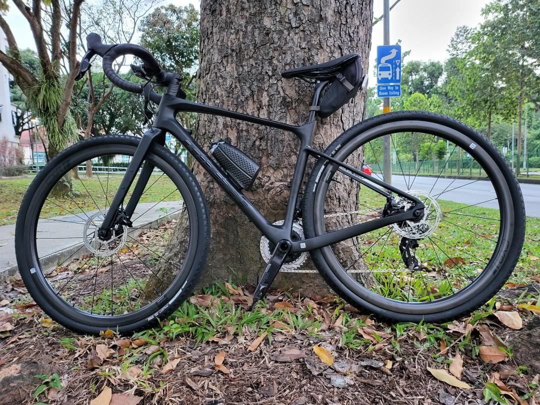 2022 Giant Revolt Advanced Pro 1 Carbon Black size XS