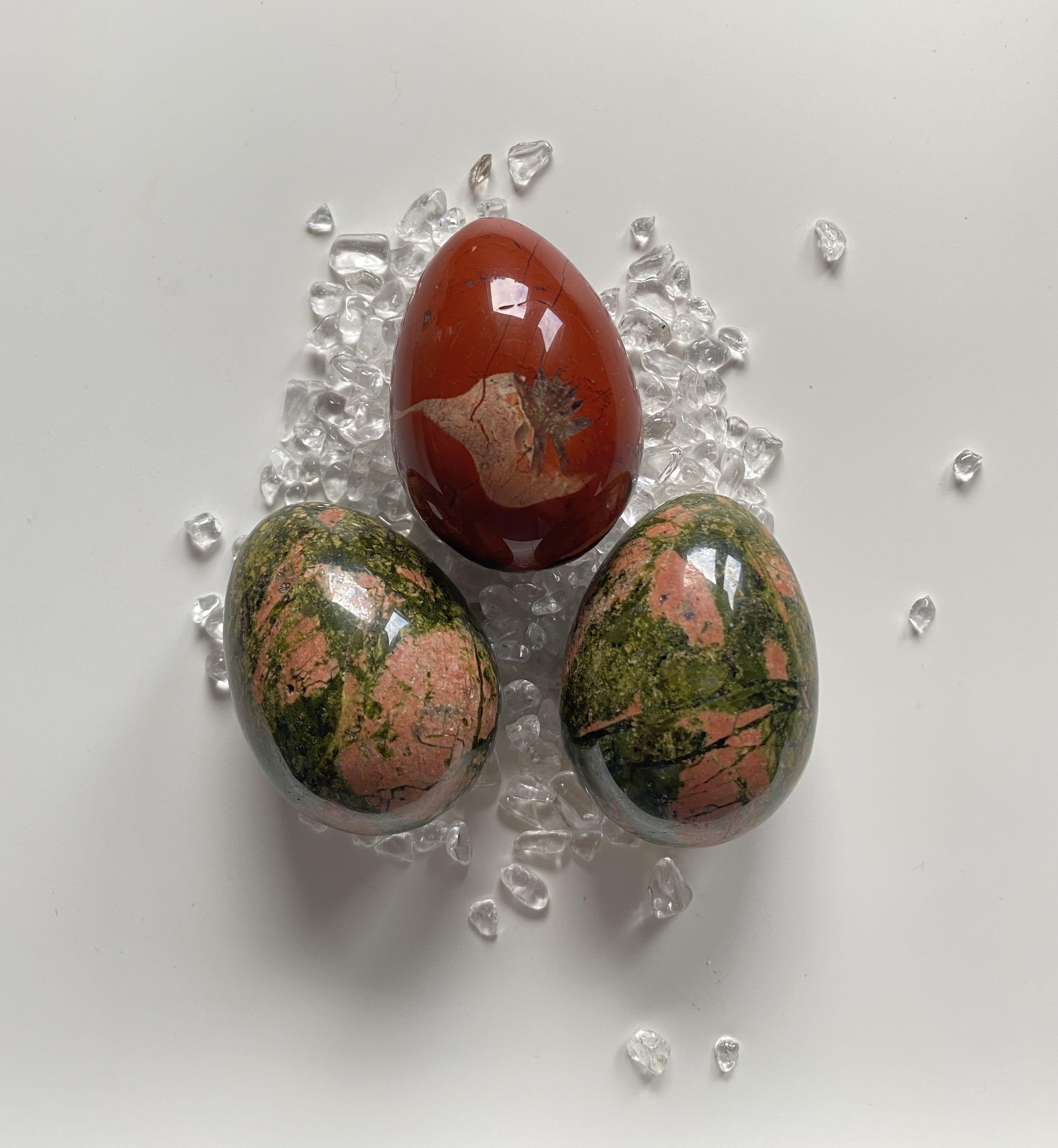 復活節 紅瑪瑙 花綠石 綠簾花崗石 Red Agate Egg Unakite Egg 女裝 飾物及配件 寶石 鑽石 水晶 Carousell