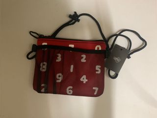 （分類：）位於 。 由 znhc9 提交（商品編號 1152153138，圖片 1）。簡介： 。