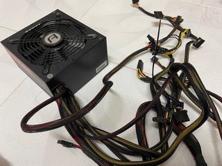 （分類：）位於 。 由 henrynth 提交（商品編號 1152117041，圖片 1）。簡介： 。
